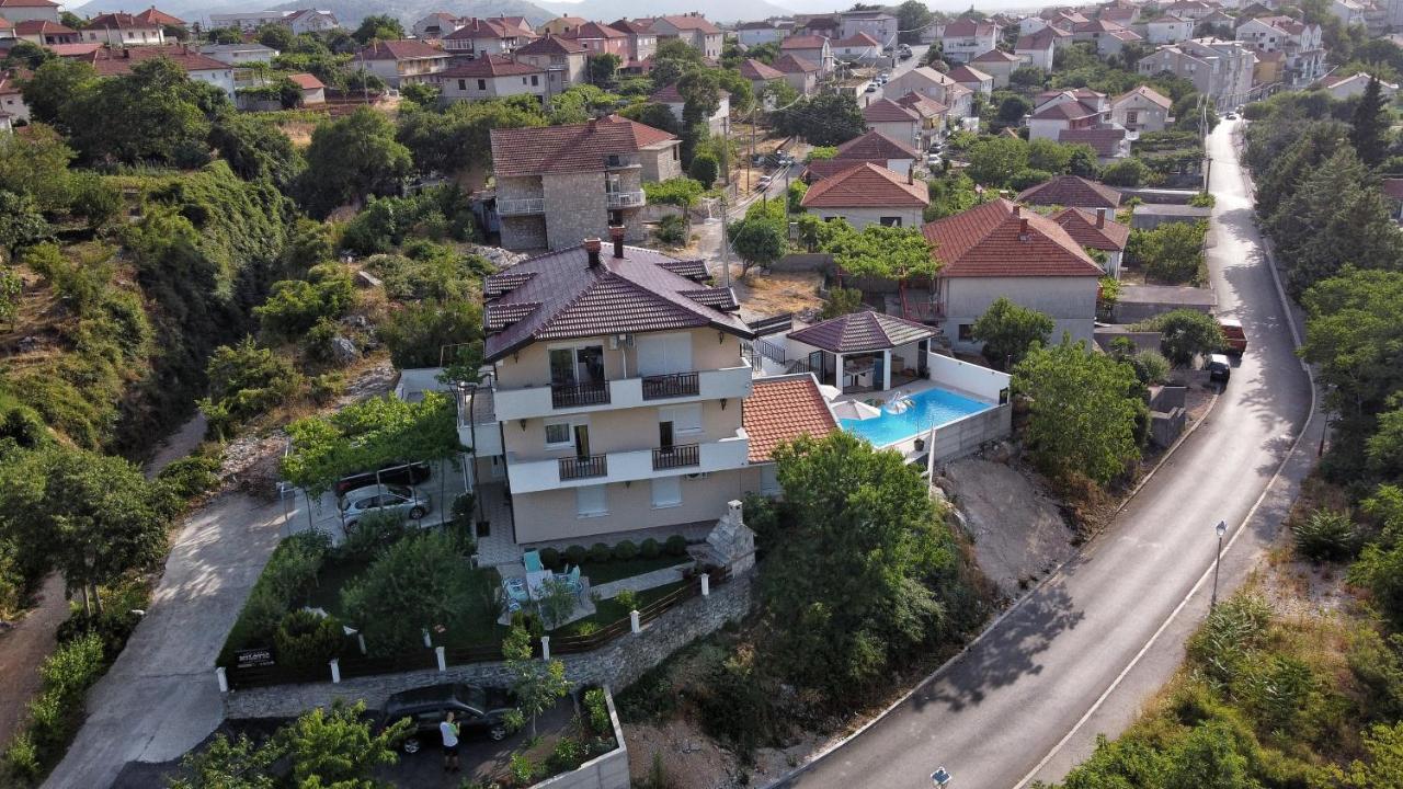 Studio Apartmani Milovic Требинье Экстерьер фото