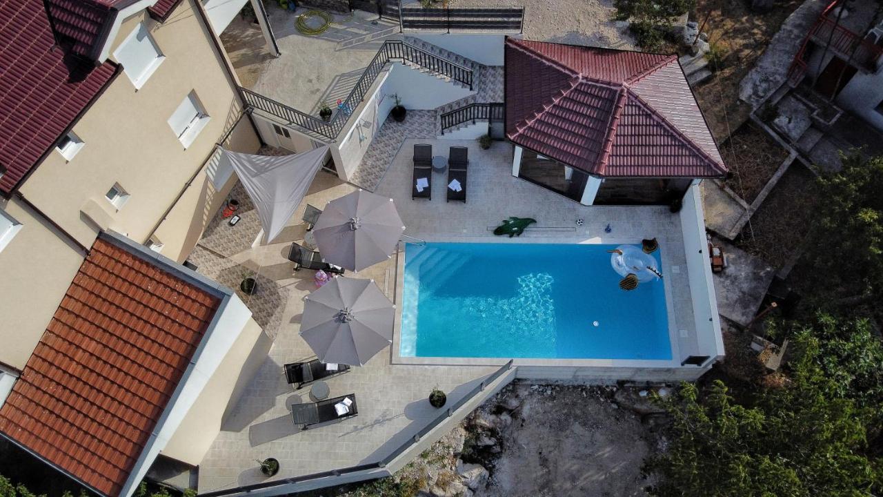 Studio Apartmani Milovic Требинье Экстерьер фото